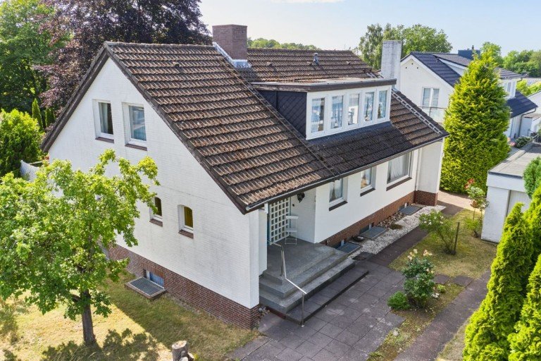  Scharbeutz Einfamilienhaus - Verkauft ! - Gro�z�giges charmantes Einfamilienhaus in begehrter Wohnlage in Scharbeutz