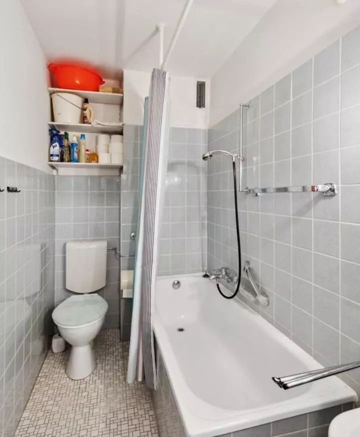 Badezimmer mit Badewanne Erdgeschosswohnung Scharbeutz